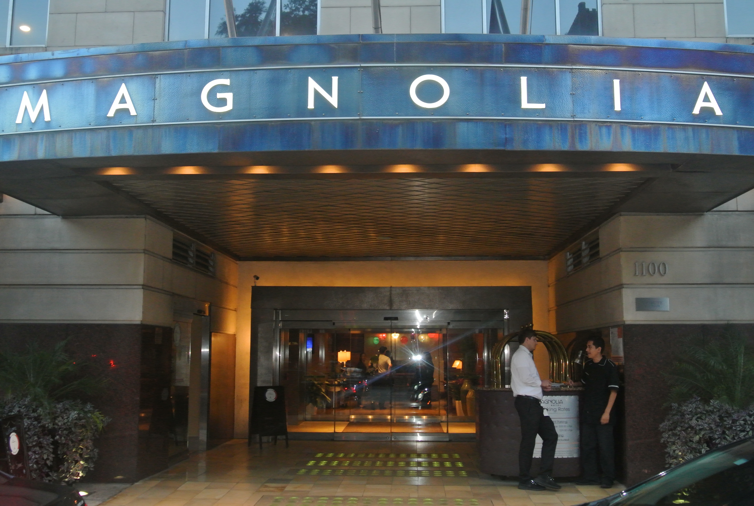 TNL Travels: Magnolia Hotel Houston - The Nueva Latina